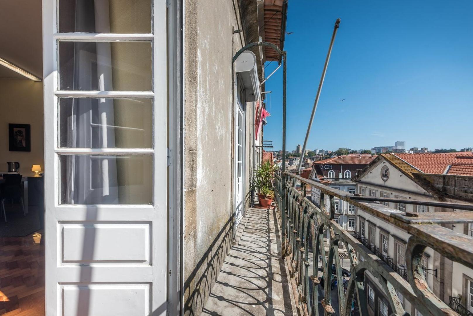 Guestready - Minimalistic Studio Downtown Porto Kültér fotó